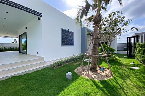 Chalet de 3 dormitorios en Hua Hin, Tailandia № 168391 - foto 21