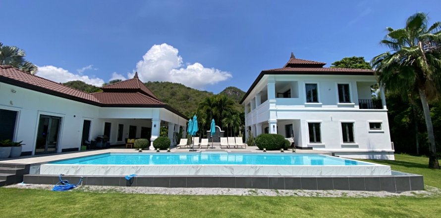 Chalet de 4 dormitorios en Hua Hin, Tailandia № 168357