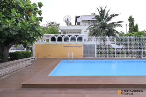 Haus in Bangkok, Thailand 4 Schlafzimmer № 190250 - Foto 9