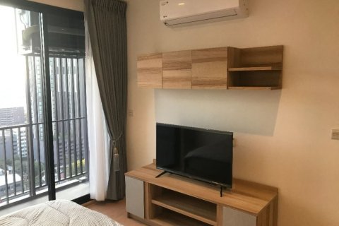 Studio dans le Condo à Watthana, Bangkok, Thaïlande № 167368 - photo 3