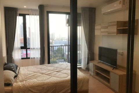 Studio dans le Condo à Watthana, Bangkok, Thaïlande № 167368 - photo 7