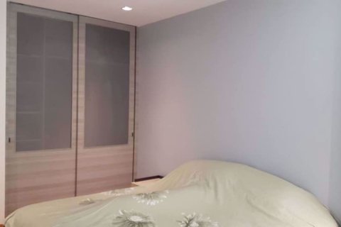 Condominio de 2 dormitorios en Khlong Toei, Bangkok, Tailandia № 55114 - foto 5
