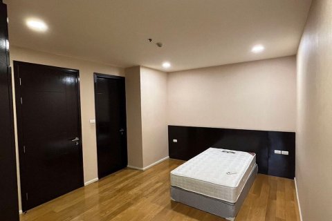Condominio de 2 dormitorios en Watthana, Bangkok, Tailandia № 70722 - foto 8