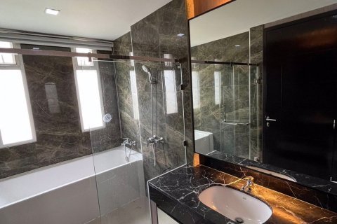 Condominio de 2 dormitorios en Watthana, Bangkok, Tailandia № 70722 - foto 6
