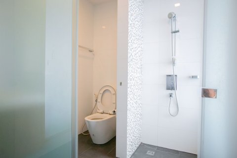 Condominio de 1 dormitorio en Din Daeng, Bangkok, Tailandia № 70723 - foto 11