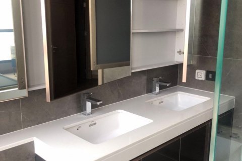 Condo à Watthana, Bangkok, Thaïlande, 2 chambres № 70720 - photo 14