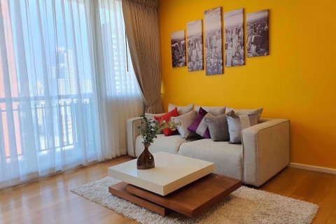Condominio de 1 dormitorio en Watthana, Bangkok, Tailandia № 70721 - foto 2