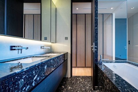 Condominio de 2 dormitorios en Watthana, Bangkok, Tailandia № 133875 - foto 14