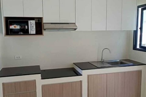 Chalet de 4 dormitorios en Bang Phli Yai, Tailandia № 133876 - foto 14