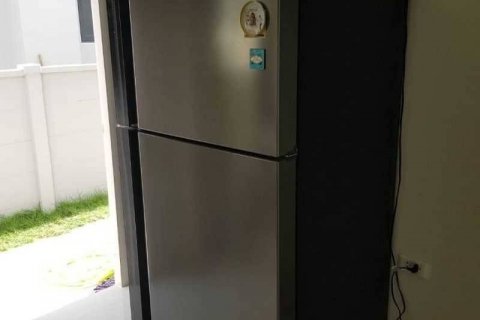 Chalet de 4 dormitorios en Bang Phli Yai, Tailandia № 133876 - foto 16
