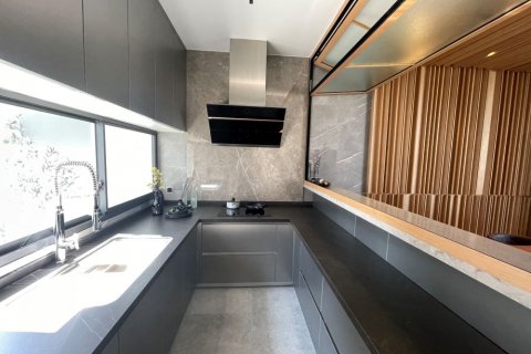 Chalet de 4 dormitorios en Prawet, Bangkok, Tailandia № 133877 - foto 4