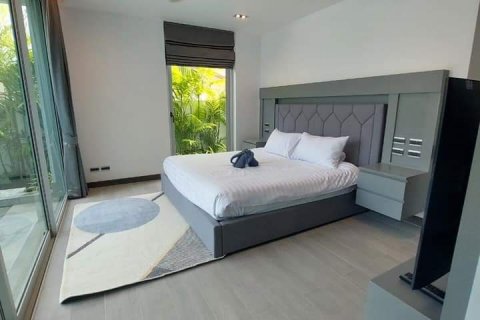 Chalet de 3 dormitorios en Phuket, Tailandia № 133878 - foto 5