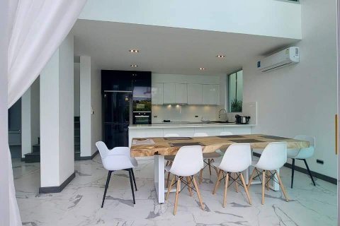 Chalet de 3 dormitorios en Phuket, Tailandia № 133878 - foto 3