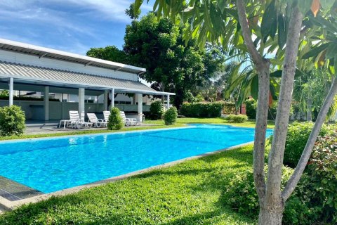 Villa in Pattaya, Thailand 3 Schlafzimmer № 209158