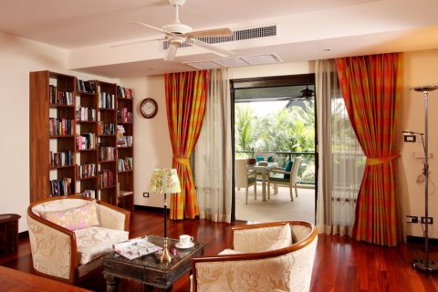 Haus in Bang Tao, Thailand 6 Schlafzimmer № 3528 - Foto 14
