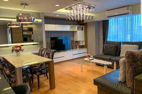 Condo in Bangkok, Thailand, 3 bedrooms  № 157492