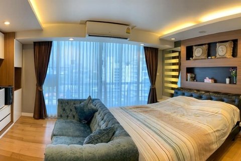 Condominio de 3 dormitorios en Bangkok, Tailandia № 157492 - foto 24