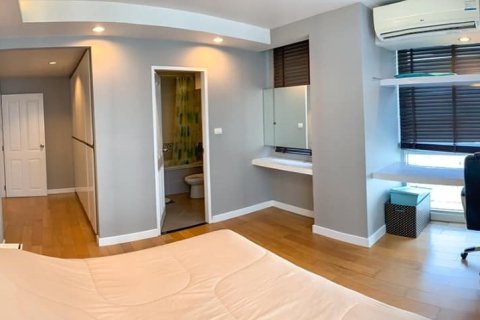 Condominio de 3 dormitorios en Bangkok, Tailandia № 157492 - foto 22
