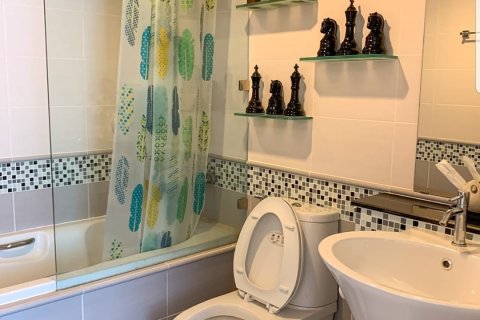 Condominio de 3 dormitorios en Bangkok, Tailandia № 157492 - foto 19