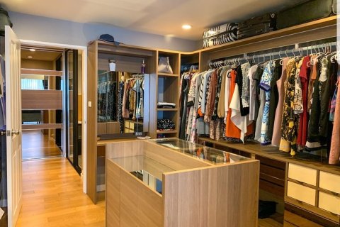 Condominio de 3 dormitorios en Bangkok, Tailandia № 157492 - foto 16