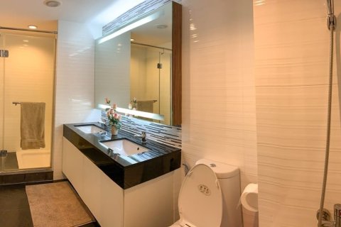 Condominio de 3 dormitorios en Bangkok, Tailandia № 157492 - foto 18