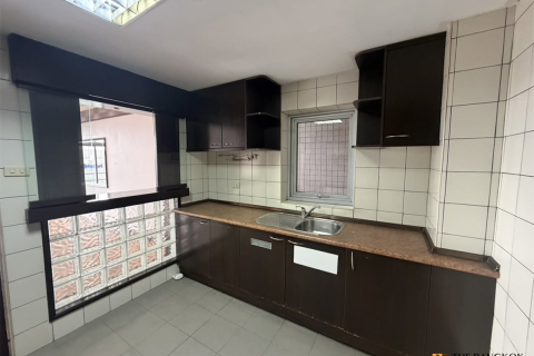 Condominio de 3 dormitorios en Bangkok, Tailandia № 233765 - foto 4