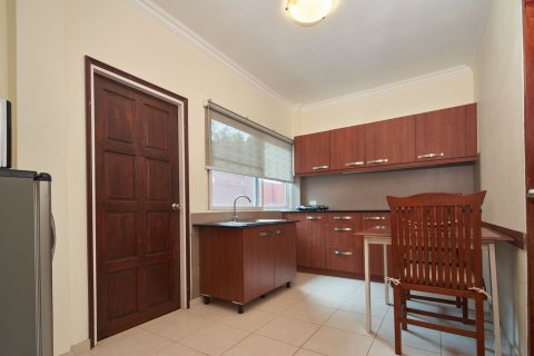 Villa in Pattaya, Thailand 15 Schlafzimmer № 135855 - Foto 9