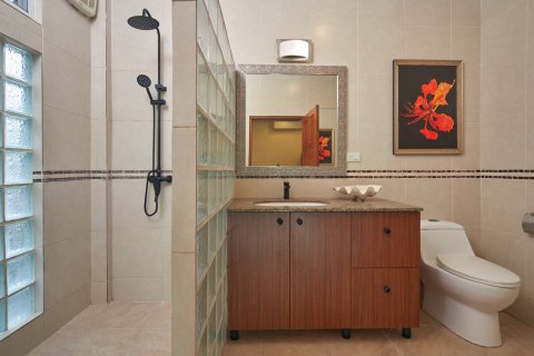 Villa in Pattaya, Thailand 15 Schlafzimmer № 135855 - Foto 5