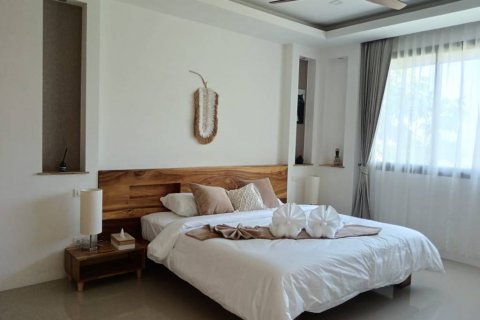 Chalet de 5 dormitorios en Surat Thani, Tailandia № 115458 - foto 7