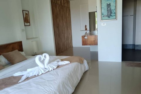 Chalet de 5 dormitorios en Surat Thani, Tailandia № 115458 - foto 10