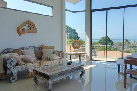 Chalet de 5 dormitorios en Surat Thani, Tailandia № 115458 - foto 2