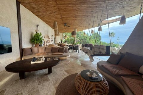 Chalet de 3 dormitorios en Surat Thani, Tailandia № 115457 - foto 4