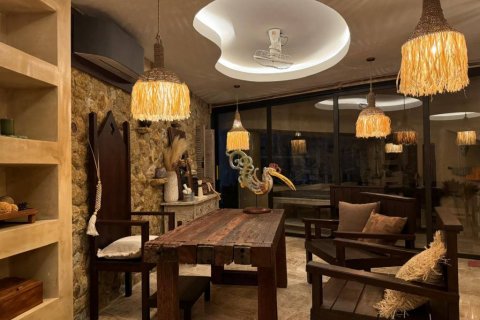Chalet de 3 dormitorios en Surat Thani, Tailandia № 115457 - foto 8
