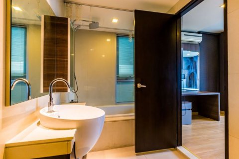 Condominio de 2 dormitorios en Bangkok, Tailandia № 66932 - foto 13
