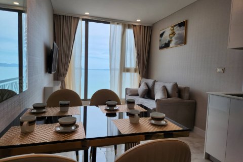 Condo in Pattaya, Thailand, 2 bedrooms  № 68017