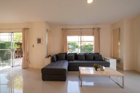 Casa de 3 dormitorios en Chiang Mai, Tailandia № 155339 - foto 6