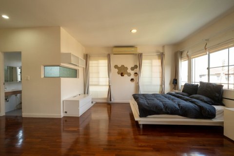 Casa de 3 dormitorios en Chiang Mai, Tailandia № 155339 - foto 12