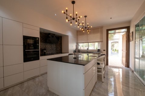 Chalet de 3 dormitorios en Chiang Mai, Tailandia № 155338 - foto 18