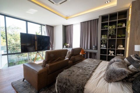 Chalet de 4 dormitorios en Chiang Mai, Tailandia № 155340 - foto 23