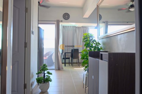 Condo sur Jomtien Beach, Pattaya, Thaïlande, 1 chambre № 204861 - photo 2