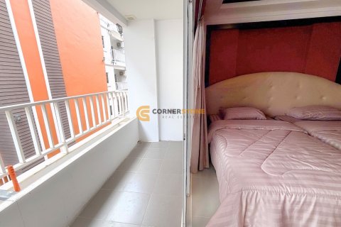 Condominio de 1 dormitorio en Jomtien Beach, Pattaya, Tailandia № 204864 - foto 2