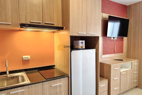 Condominio de 1 dormitorio en Jomtien Beach, Pattaya, Tailandia № 204864 - foto 3