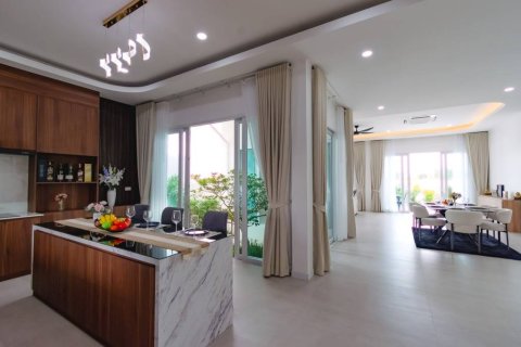 Chalet de 3 dormitorios en Hua Hin, Tailandia № 172805 - foto 7