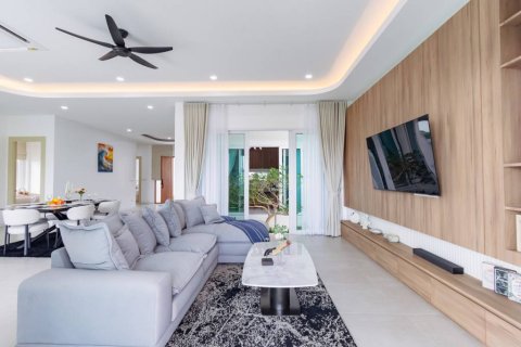 Chalet de 3 dormitorios en Hua Hin, Tailandia № 172805 - foto 8