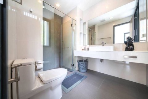 Chalet de 3 dormitorios en Phuket, Tailandia № 172804 - foto 7