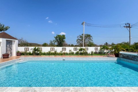Casa de 4 dormitorios en Hua Hin, Tailandia № 172801 - foto 8