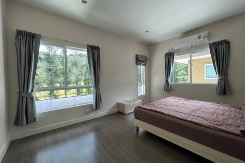 Casa de 4 dormitorios en Phuket, Tailandia № 172806 - foto 3