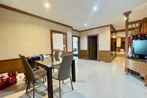 Condominio de 4 dormitorios en Bang Na, Bangkok, Tailandia № 173173 - foto 3