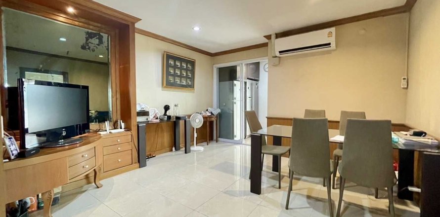 Condominio de 4 dormitorios en Bang Na, Bangkok, Tailandia № 173173