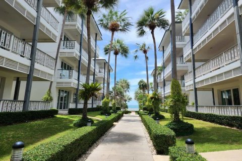 Condominio de 2 dormitorios en Hua Hin, Tailandia № 138730 - foto 1